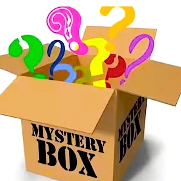 Mystery box of EUC, NWOT & NWT Women’s size 1X, XL tops, shorts and/or dresses! - Picture 1 of 1